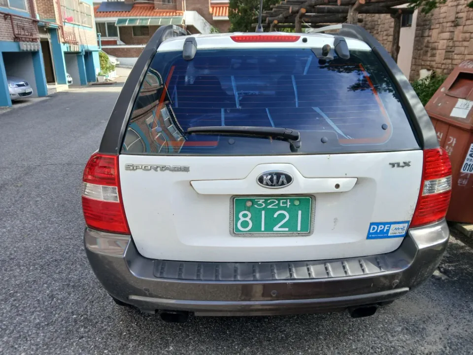 뉴스포티지(2WD) 차량 사진 3