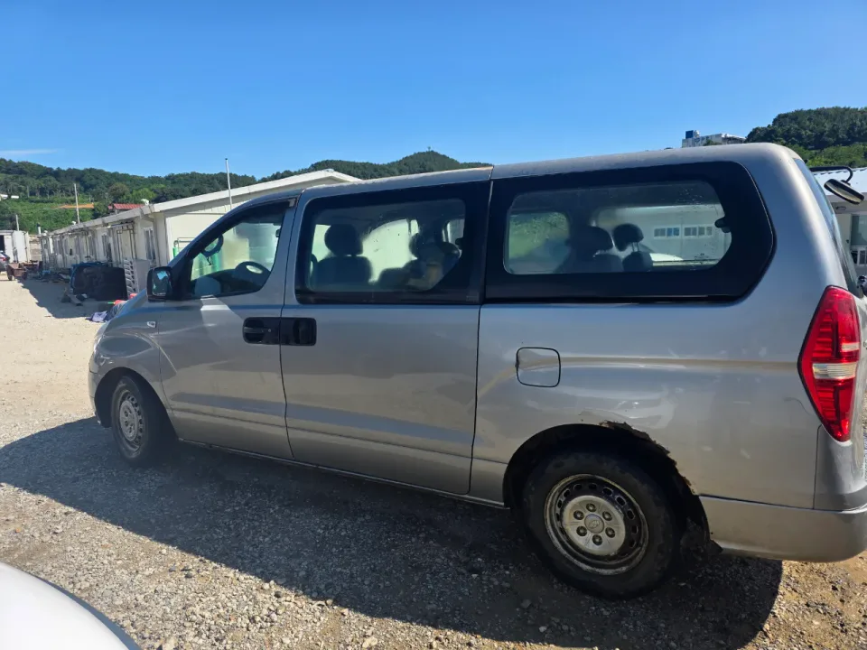 그랜드 스타렉스(WAGON) 차량 사진 3