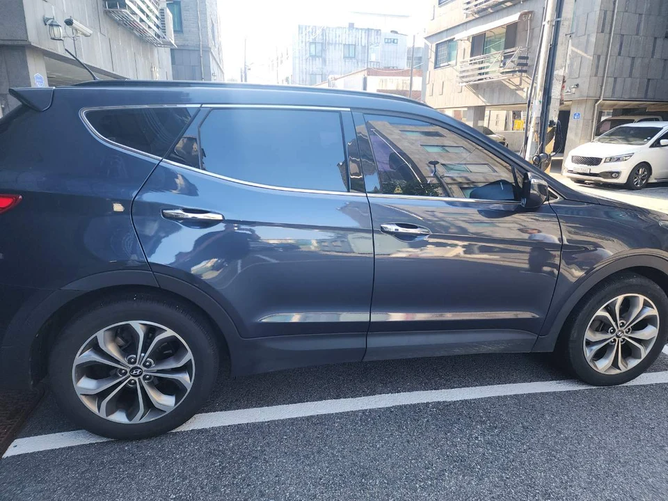 싼타페 2.0(2WD) 차량 사진 3
