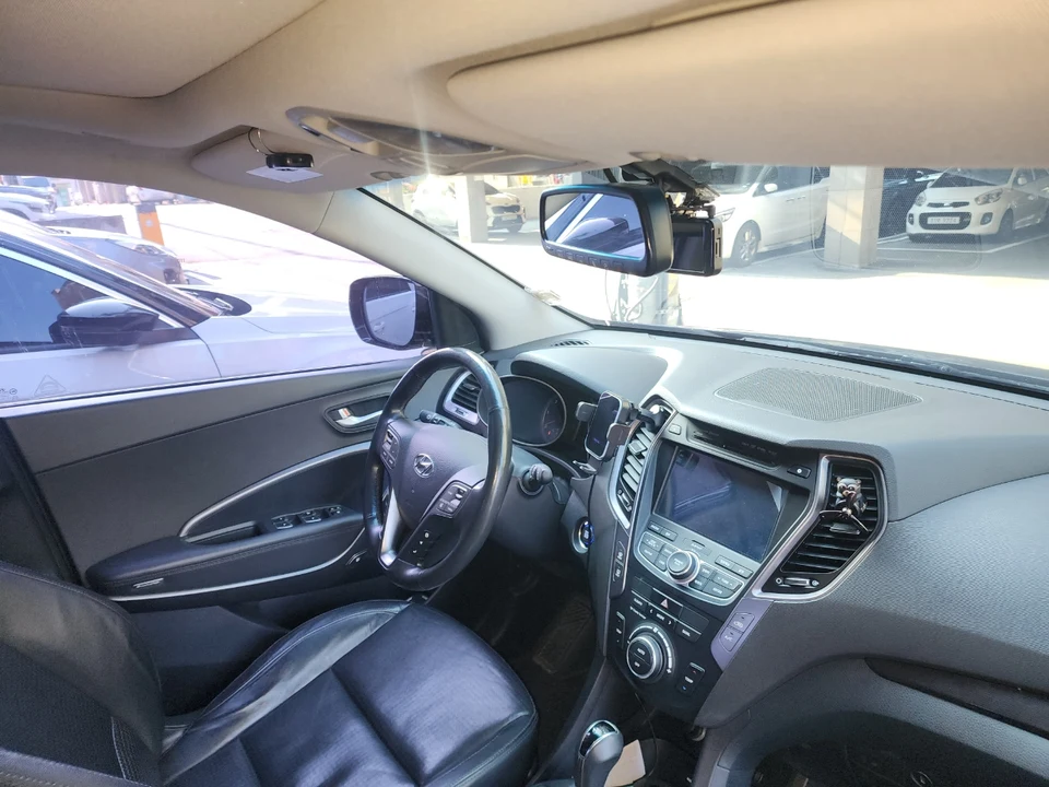 싼타페 2.0(2WD) 차량 사진 5
