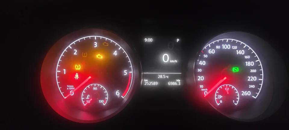 폭스바겐 골프 1.6 TDI 차량 사진 5