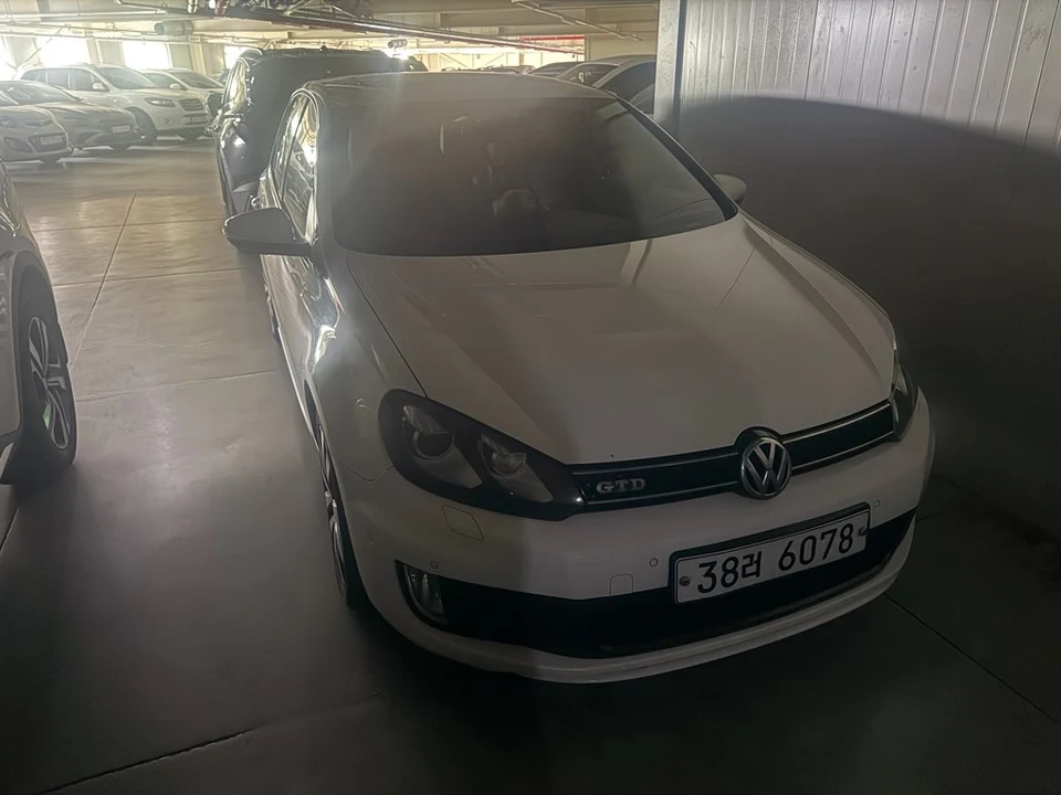Golf 2.0 GTD 차량 사진 2