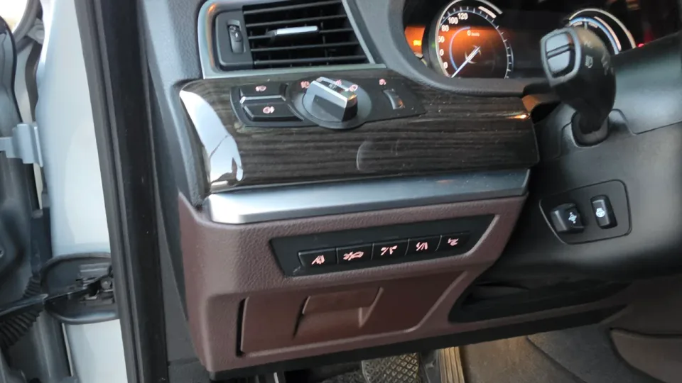 BMW 그란투리스모 GT ED Edition Luxury 차량 사진 11