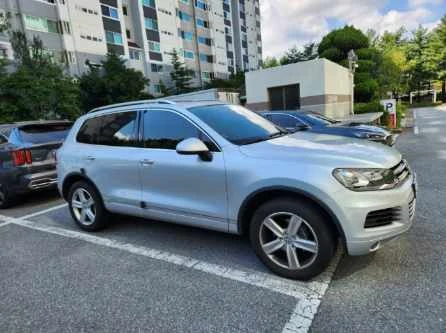 폭스바겐 투아렉 3.0 TDI BMT 차량 사진 4