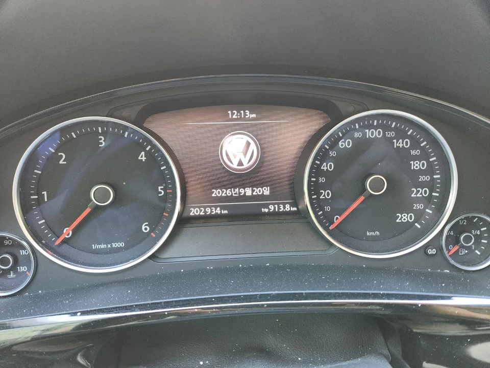 폭스바겐 투아렉 3.0 TDI BMT 차량 사진 5