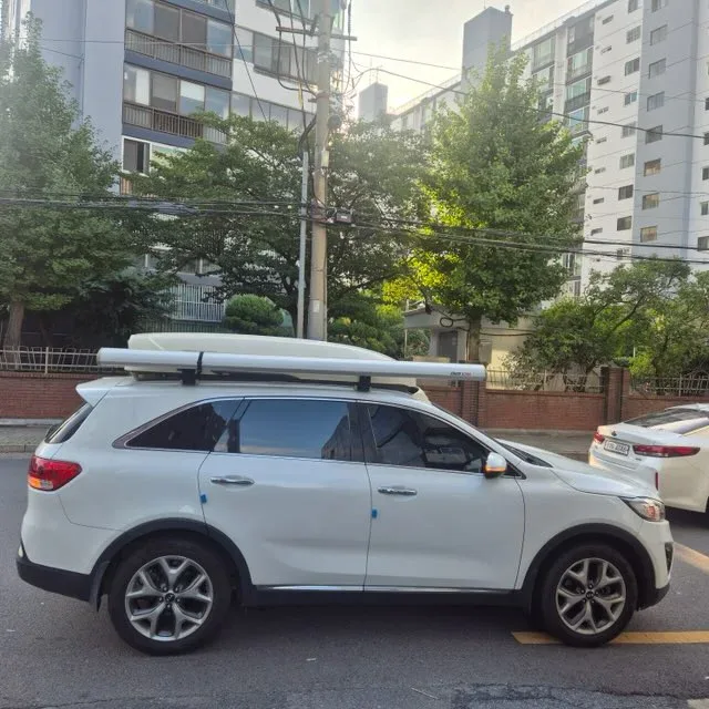 올뉴쏘렌토 R2.0 디젤 차량 사진 4