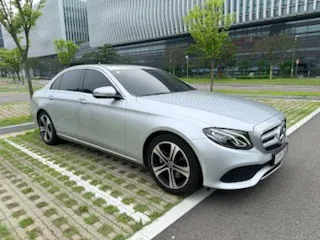 벤츠 E200 아방가르드 (1,991cc) 차량 사진 3
