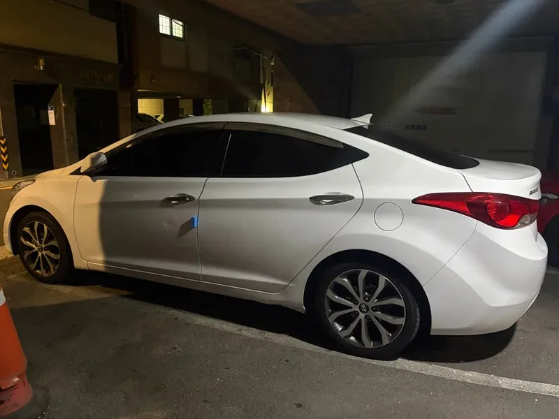 아반떼1.6GDi(MD) 차량 사진 3